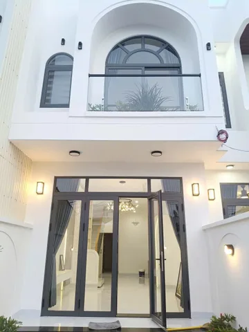 🏡 Nhà mê xinh gần sân bóng Bùi Dự