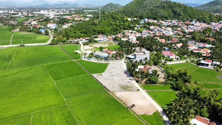 0763615365 Bán đất 220,8m² giá 490 triệu Phường Ninh Hòa Z275