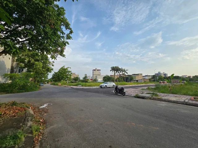 Bán 74.5m2 đất giãn dân lô góc dãy CL29 khu 6 đại phúc. Làn 2 đường nguyễn quyền. Cạnh công viên,hồ điều hoà. Phường võ cường bắc ninh