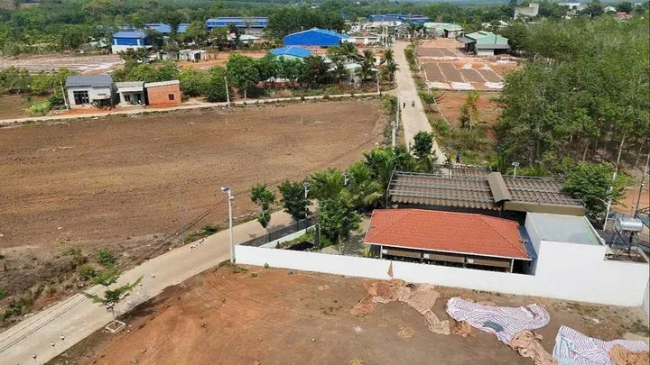 Bán đất 205m², giá 380 triệu Xã Long Hà