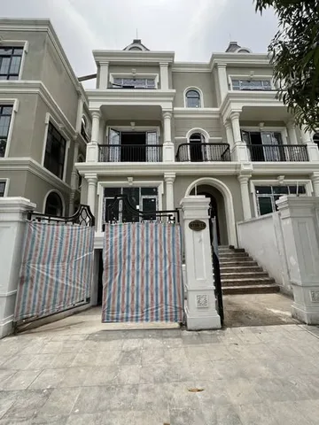 BÁN BIỆT THỰ CIPUTRA VÕ CHÍ CÔNG – 150M² – 5 TẦNG – MẶT TIỀN 7M – GIÁ 61.5 TỶ