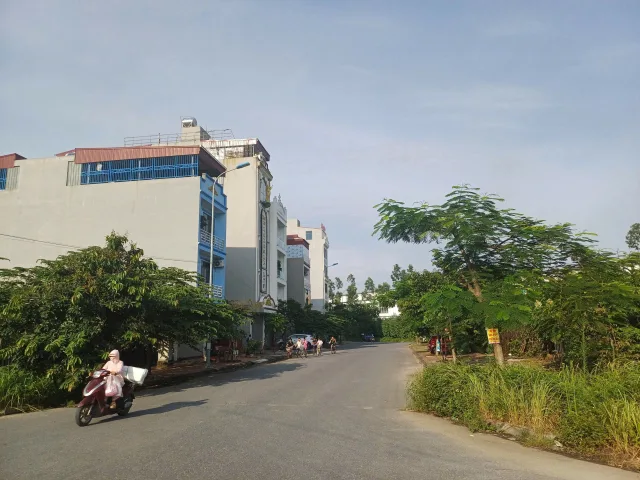Bán 89m2 đất chu mẫu 2. Lô áp góc nhìn vườn hoa. Phường nam sơn bắc ninh