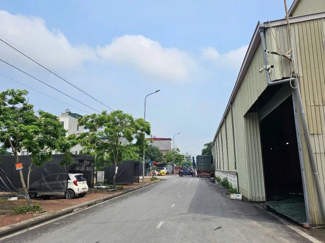 Bán 2 lô liền nhau 200m2 đất dãy L7 đường 19m. Giãn dân khắc niệm 1. Phường hạp lĩnh bắc ninh