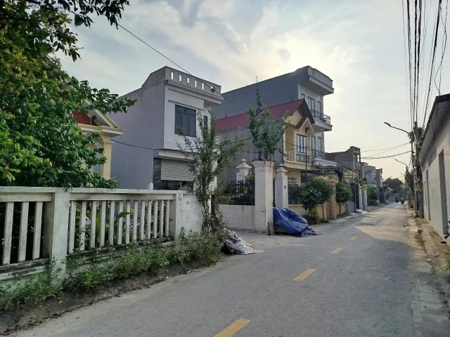 Bán đất 70.5m² ngang 4,5m đường nhựa 7m. giá 2.25 tỷ Phường An Hải( Hồng Thái). liên hệ 0362558882
