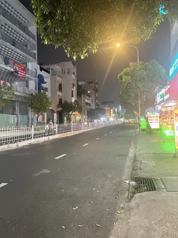 Nhà MTKD Nguyễn Sơn 80m², 5 Tầng, 4,5x18m, giá 18 tỷ, TT Tân Phú