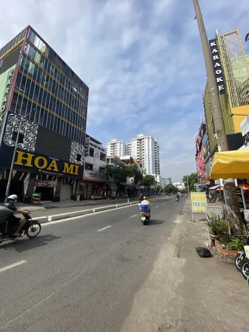 Bán nhà 1 Tầng Suốt Mặt Tiền Nguyễn Sơn Tân Phú