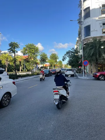 BÁN NHÀ MẶT ĐƯỜNG CỘT 5,PHƯỜNG HẠ LONG