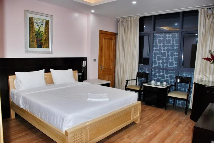 Bán Khách sạn 8 tầng mặt phố 145m² ngang 6.2m giá 91 tỷ Phường Khương Đình (Zalo 0862299066)