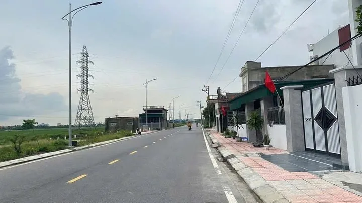 09.2026.Bán đất 149m² ngang 5m. mặt đường 305. giá 5 tỷ Xã An Quang( Quốc Tuấn). liên hệ 0362558882