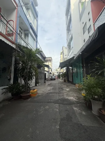 Nhà Dương Văn Dương, Hẻm Xe Tải, 50m², 4 Tầng, 4,1x12m, giá 6.1 tỷ, Tân Phú