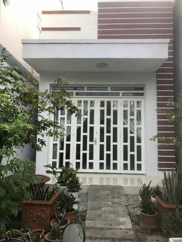 Bán nhà 148m² ngang 5 m giá 3.2 tỷ Phường Tân Hạnh