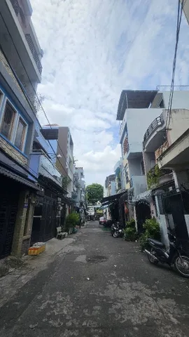 Nhà 4 Tầng Tân Quý, 70m², Hẻm Nhựa 6m, 5x14m, giá 9.5 tỷ, Tân Phú