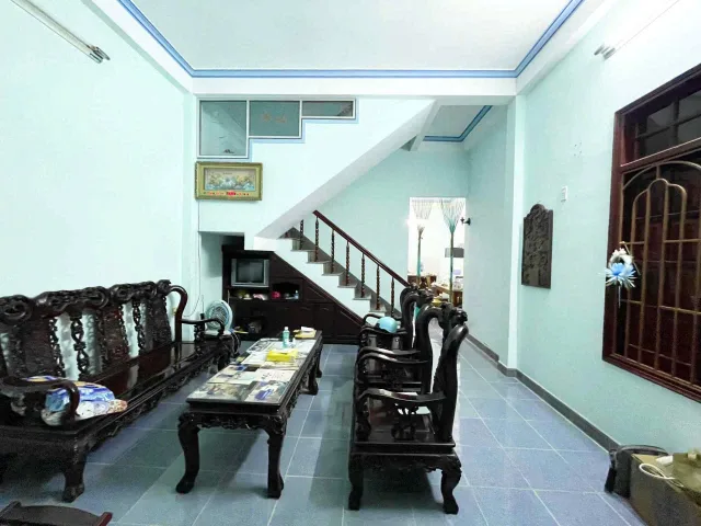 Bán nhà 90m² full thổ cư ngang 6m giá 4.68 tỷ tại Phường Nam Nha Trang