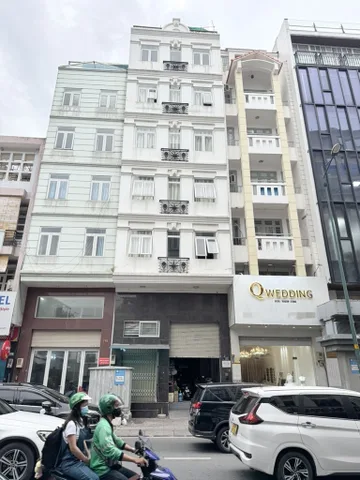 Tòa Nhà 7 Tầng - DT : 5,9x13,5 = 80m² - DT Sàn 434m² - giá 34 tỷ Phường 2 , Tân Bình.