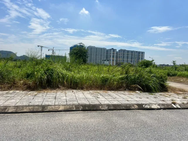 Bán đất 260m² lô BT33. ngang 12m giá 5.5 tỷ Phường An Dương(Lê Lợi). liên hệ 0362558882