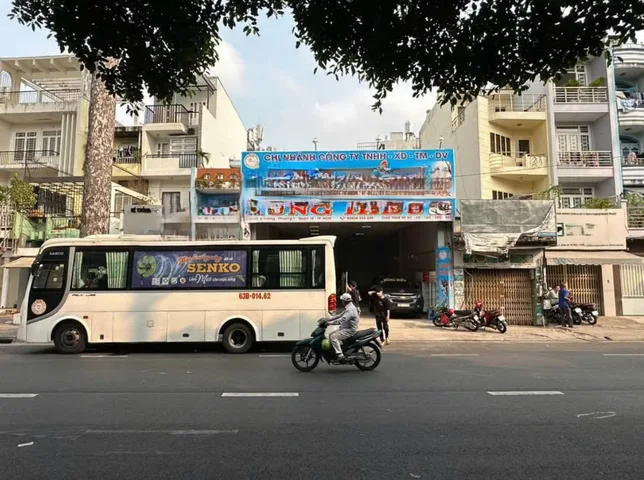 Nhà mặt tiền Hùng Vương, p1, q10 dt 176m2 vị trí kinh doanh lý tưởng giá 49,5 tỷ