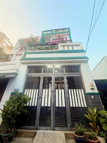 Nhà 3 Tầng - DT: 5x20= 100m² - giá 7.8 tỷ Phường BHHA, Bình Tân.