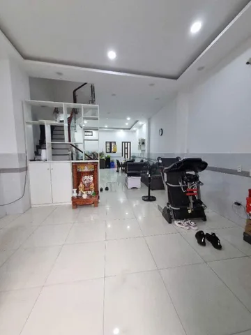 Giảm sốc 1 tỷ! Nhà 3 tầng Nở hậu HXT tránh 66m2 – Lê Đức Thọ QV