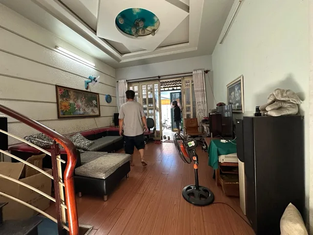 Nhà 3 Tầng - 2 Mặt Tiền, DT: 4x20= 80m² - giá 8.3 tỷ Phường Bình Hưng Hòa , Bình Tân