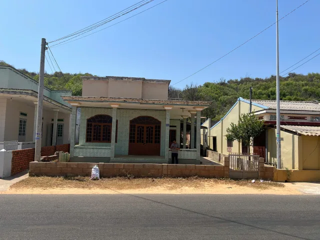 Bán nhà C4 view biển Tiến Thành, 657m2 có 300m2 thổ cư, giá tốt 9 tỷ. Lvcc 0982482666