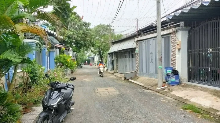 Bán đất 112.6m² giá 6 tỷ Xã Bà Điểm
