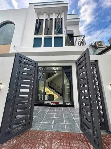 BÁN CĂN NHÀ MỚI XÂY HOÀN THIỆN SỔ HOÀN CÔNG ĐẦY ĐỦ CHỈ 379 TRIỆU NHẬN NHÀ