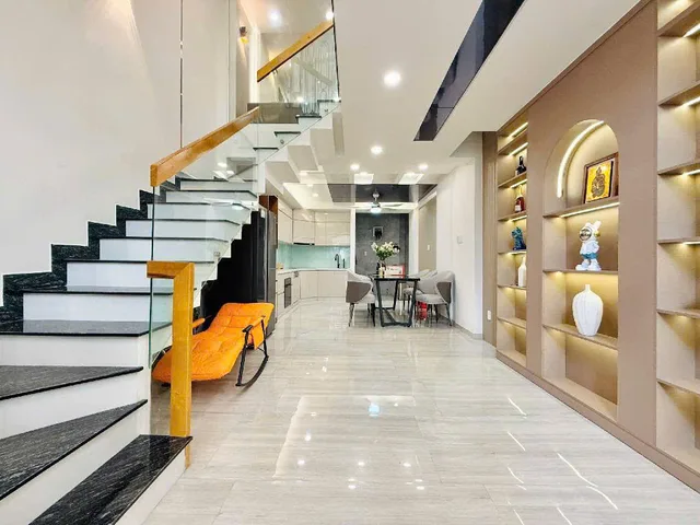 NHÀ PHỐ 4 TẦNG  DIỆN TÍCH 64,5 M2 XE LEXUS  ĐỂ TRONG NHÀ -LÊ ĐỨC THỌ -P13-Q GÒ VẤP