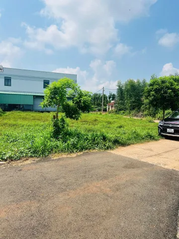 Bán gấp 1470m2 có 700m2 thổ cư giá 290tr/lô.nằm gần chợ, kcn dân cư đông