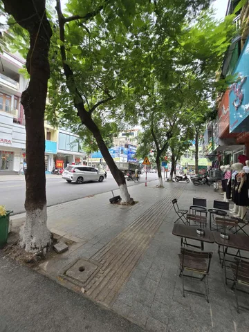 Bán 83m đất khu 10 gò đỏ đại phúc. Áp ngã 6 vincom. Cách đường trần hưng đạo khoảng 100m. Phường võ cường bắc ninh