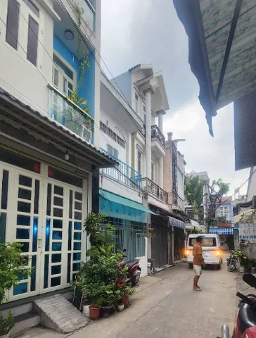 nhà 4 Tầng, Hẻm ôtô, DT: 54m² full thổ cư ngang 6m giá 5.85 tỷ tại Phường Bình Trị Đông