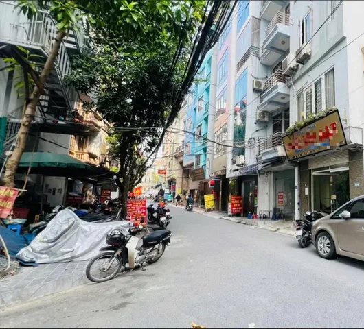🏢  TÒA NHÀ VĂN PHÒNG CAO CẤP MẶT PHỐ NGUYỄN HOÀNG CHỈ  350 TR/M2 – THANG MÁY – DOANH THU 2 TỶ/NĂM