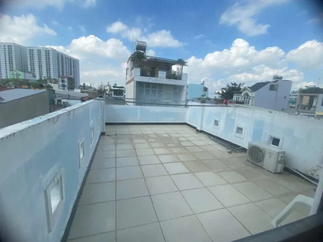 Bán nhà 3 tầng sát  chợ Lạc Quang. Đường trường chinh. Giá siu tốt