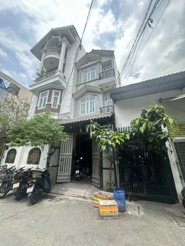 Mặt Tiền Đường Nhà 4 Tầng - DT: 4x16,5= 66m² , giá 6.8 tỷ Phường BHHA, Bình Tân