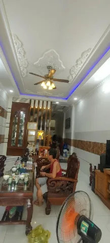 Nhà 4 Tầng - Hẻm ôtô 8m , DT: 4x20= 80m² , giá 7 tỷ Phường BHHA, Bình Tân.