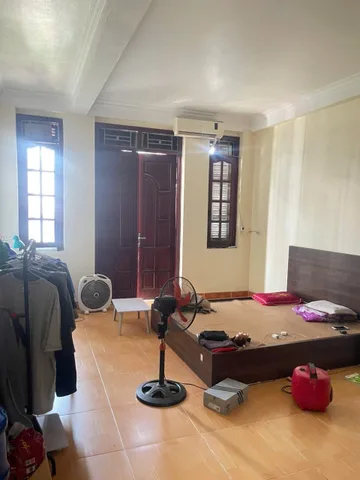 Bán nhà Đường Giáp Bát, Hoàng Mai, 103m² ngang 4,3m giá 24.99 tỷ