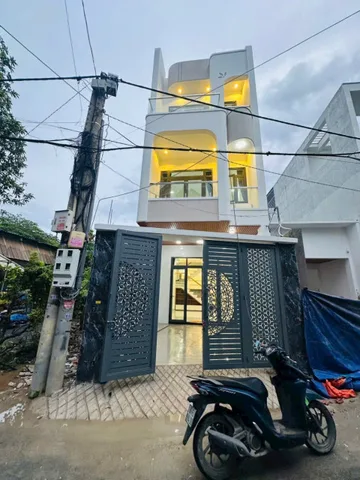 Nhà sổ riêng,hoàn công 4.2 tỷ/72 m2/2 lầu 1 trệt ,đường ô tô thông