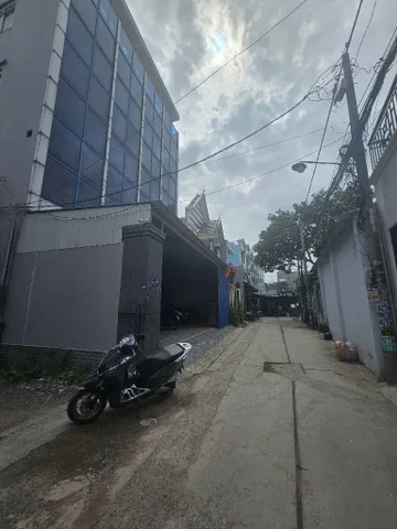 Bán nhà 4x33= 132m² - 2 Tầng Hẻm 6m Thông, giá 6.48 tỷ Phường BHHB, Bình Tân