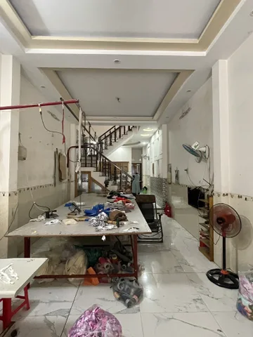 Bán nhà 3 Tầng - Hẻm ôtô 7m Thông - DT: 4x26= 104m² , giá 6.5 tỷ Phường BHHB, Bình Tân.