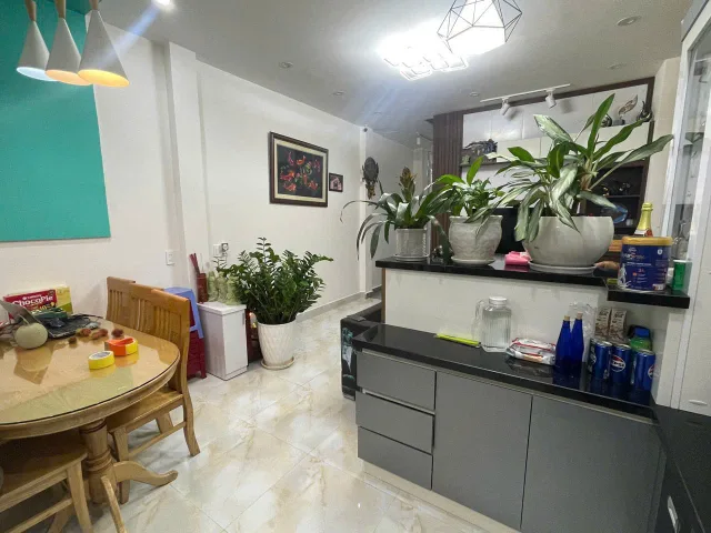 Cần bán nhà hẻm 27 Lê Hồng Phong phường xuân hương đà lạt - Lâm Đồng ( p4 cũ )