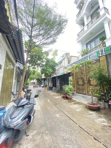 Nhà Đường Số 9, Hẻm oto, 70m², Ngay AEON Tân Phú, 4x17, giá 5.3 tỷ