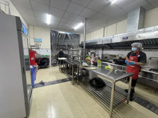 Bán nhà gấp 2 Tầng MT Phạm Văn Bạch  Tân Bình