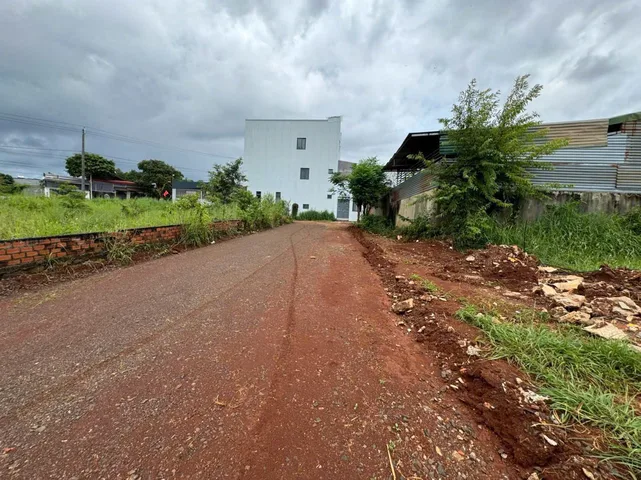 Bán nhà 343.9m² ngang 5m giá 3.24 tỷ Phường Ea Kao