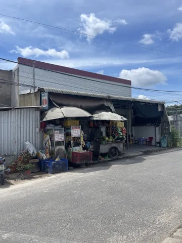 Bán nhà trọ 320m² có sẵn 200m² thổ cư ngang 10m giá 4.5 tỷ tại Xã Phú An Thị xã Bến Cát