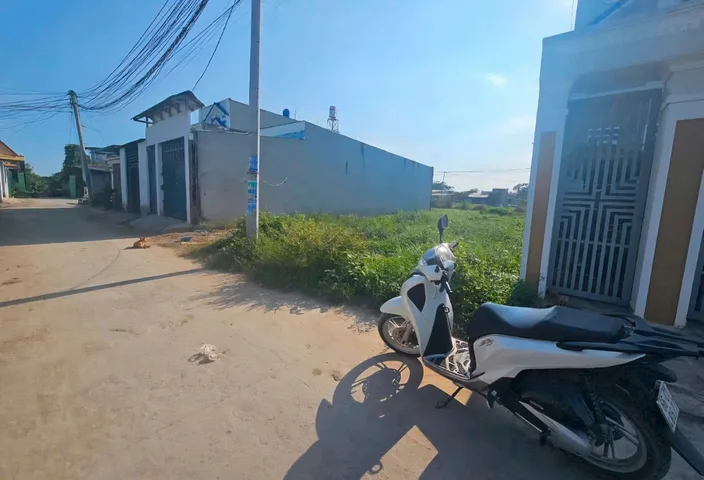 Bán đất 325.9m² ngang 5m giá 900 triệu tại Xã Mỹ Hạnh