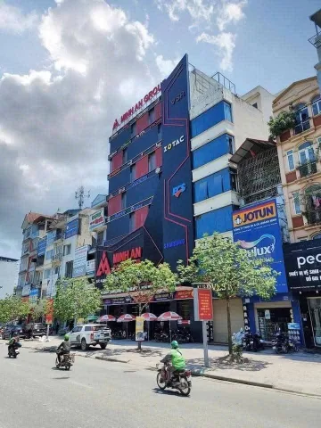 BÁN NHÀ MẶT ĐƯỜNG NGUYỄN XIỂN. 7 TẦNG. THANG MÁY. KINH DOANH.