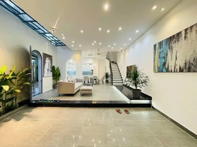 NHÀ PHỐ 3 LẦU TẶNG NỘI THẤT MẶT TIỀN KINH DOANH HỒ VĂN LONG - NGUYỄN TRIỆU LUẬT, BÌNH TÂN