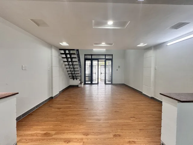BÁN NHÀ C4, HẺM XE HƠI, HIỆP BÌNH CHÁNH - 90m2 - GIÁ 7.4 TỶ TL