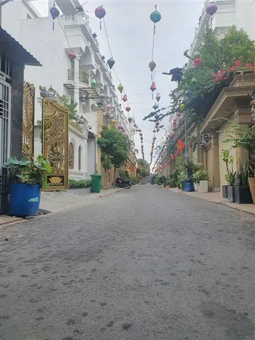 Bán nhà 70m² - 3 Tầng, Hẻm ôtô 8m , giá 5.98 tỷ Phường BHHB, Bình Tân