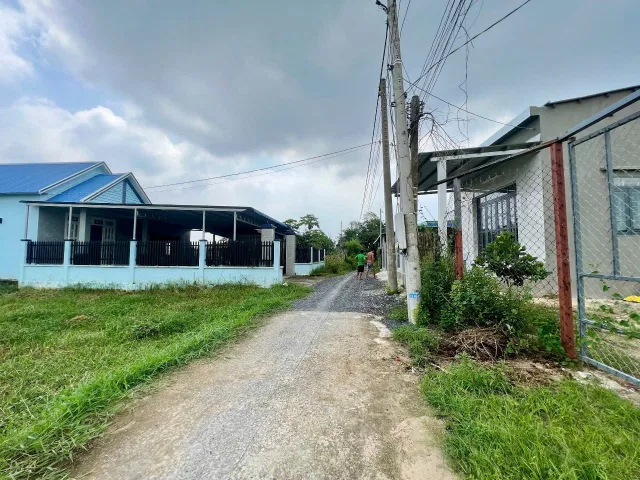 Bán đất 433.3m² ngang 15m giá 4.65 tỷ Xã Mỹ Hạnh