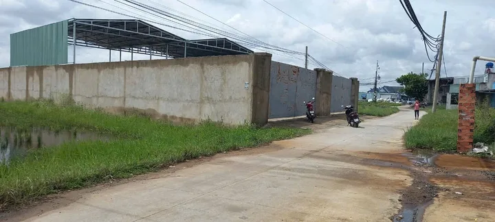 Bán đất 1879.6m² ngang 22m giá 1.7000000000323E+21 tỷ Xã Mỹ Hạnh
